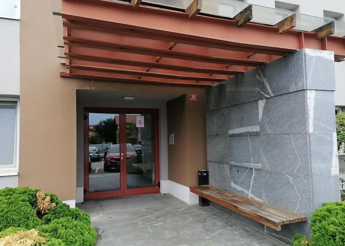 아파트 Apartma Petja